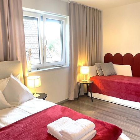 Lumen Homes - Design-Apt. Nahe Audi Und Altstadt, 3 Zimmer, Netflix อินโกลชตัดต์ ภายนอก รูปภาพ