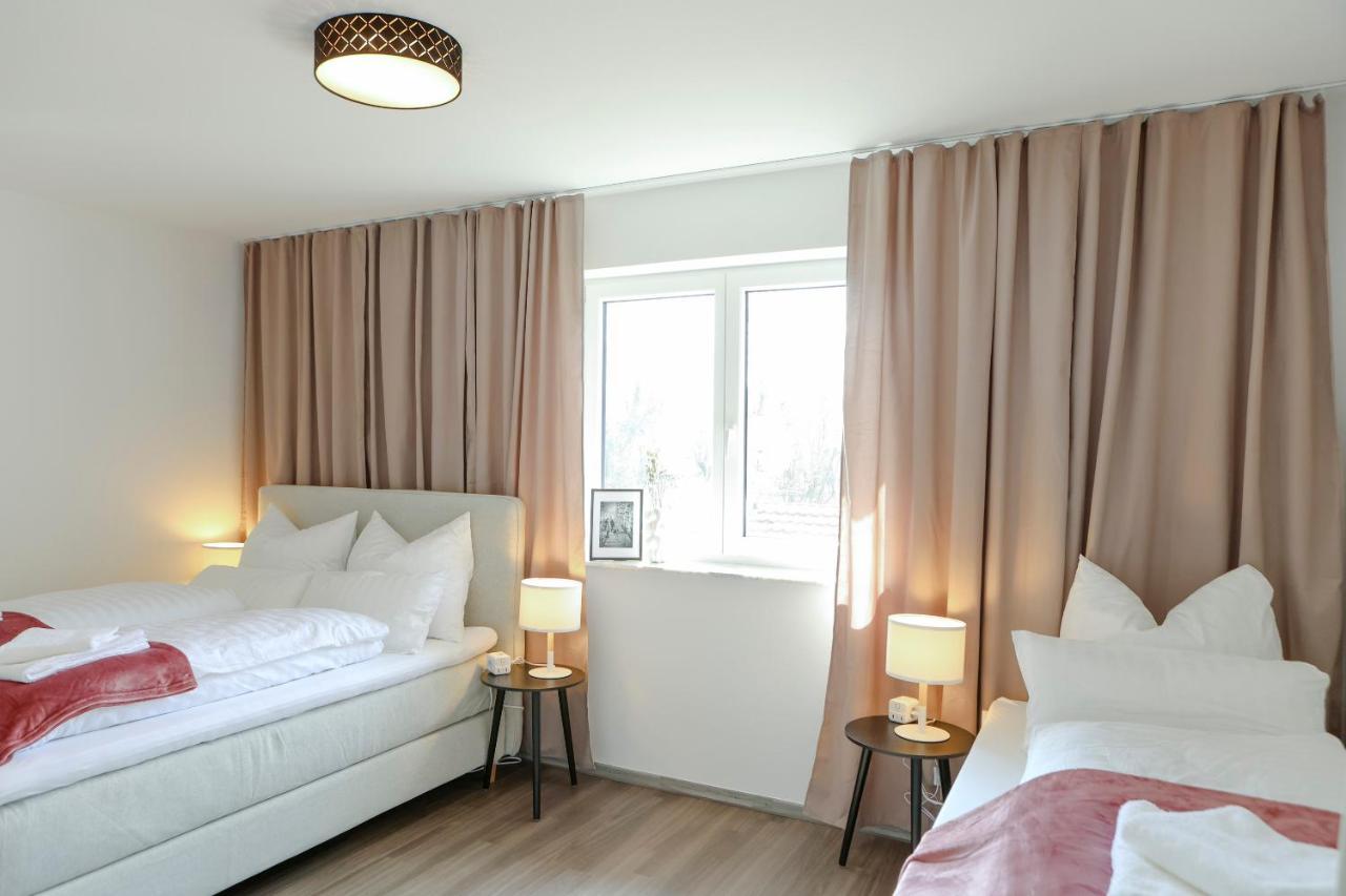 Lumen Homes - Design-Apt. Nahe Audi Und Altstadt, 3 Zimmer, Netflix อินโกลชตัดต์ ภายนอก รูปภาพ