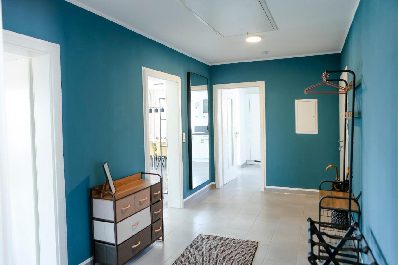 Lumen Homes - Design-Apt. Nahe Audi Und Altstadt, 3 Zimmer, Netflix อินโกลชตัดต์ ภายนอก รูปภาพ