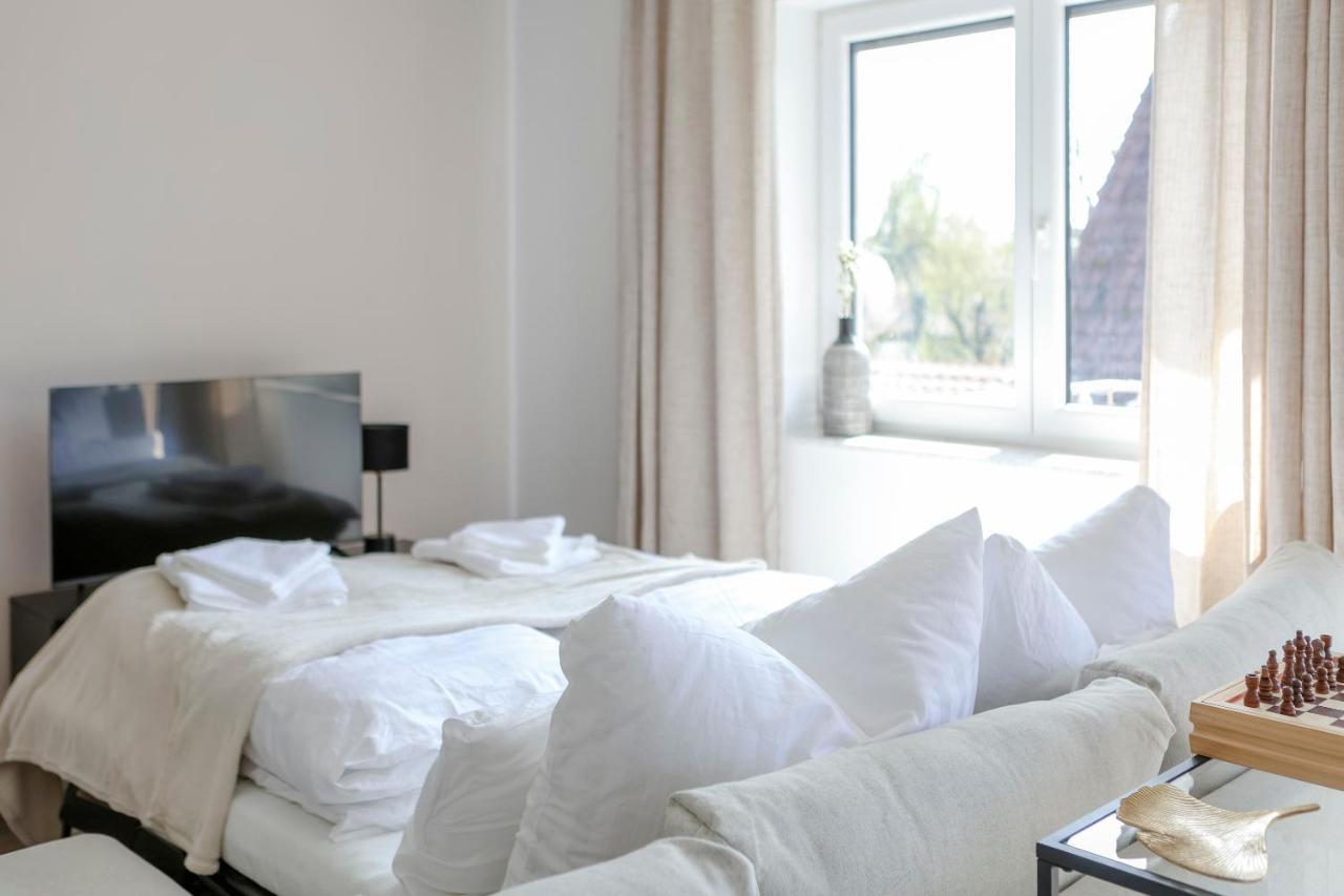 Lumen Homes - Design-Apt. Nahe Audi Und Altstadt, 3 Zimmer, Netflix อินโกลชตัดต์ ภายนอก รูปภาพ